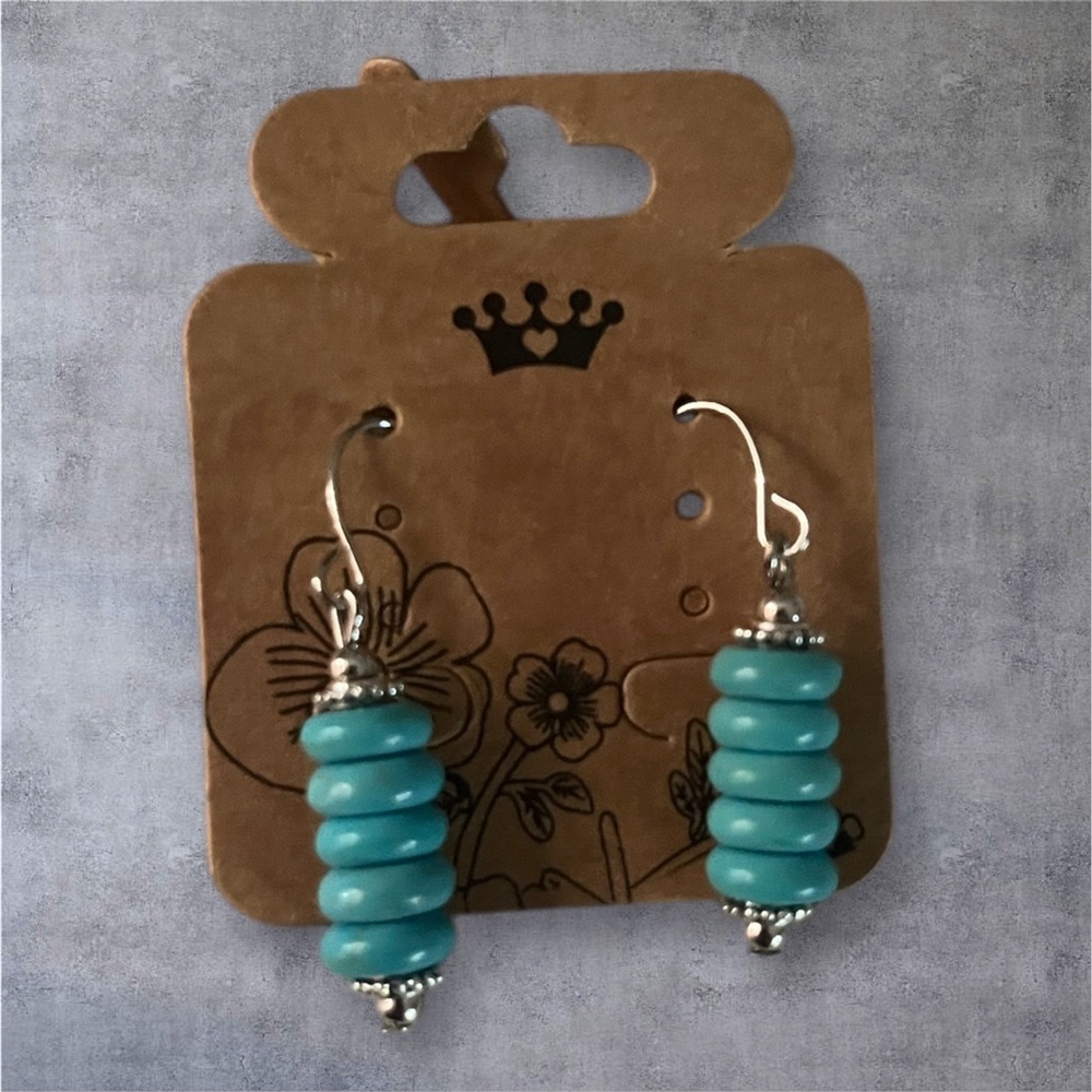 Beaded Turquoise Fashion Earrings. New!